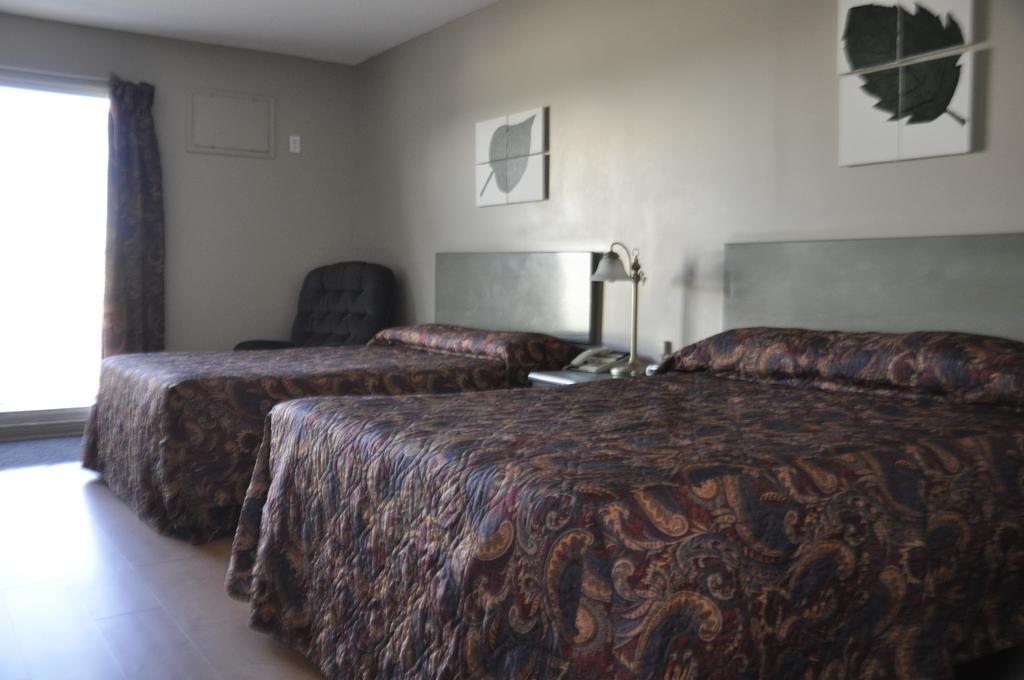 Motel Les Pignons Verts Buckingham Rum bild