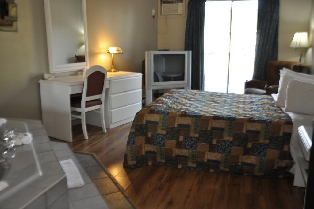 Motel Les Pignons Verts Buckingham Rum bild