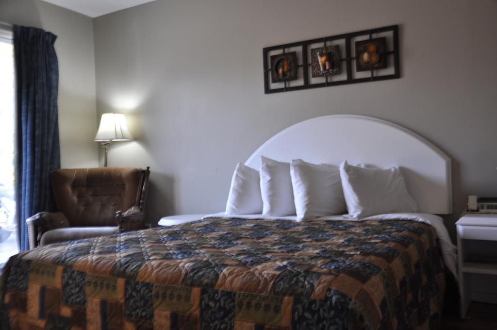 Motel Les Pignons Verts Buckingham Rum bild